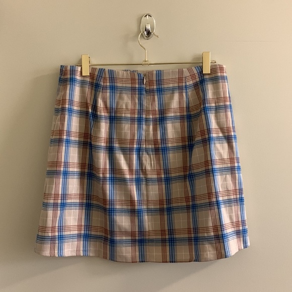 The Fifth Label Baseline Skirt in Bone Check - Picture 5 of 8